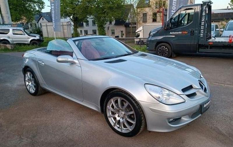 Gebraucht Mercedes SLK200 163 PS (119 kW) 2005 Silber Cabrio