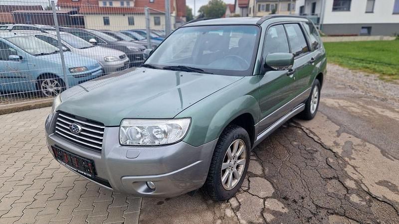 Grün Gebraucht 2006 Subaru Forester Comfort SUV | 6.899 € (Teuer) - Bild 1/4