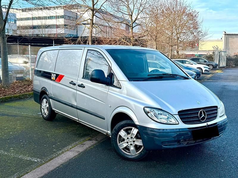 Silber Gebraucht 2008 Mercedes Vito Van | 3.599 € (Superpreis) - Bild 1/4