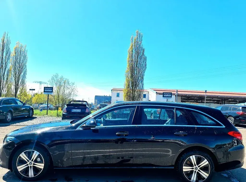 Gebraucht Mercedes C300e 313 PS (230 kW) 2022 Schwarz Limousine
