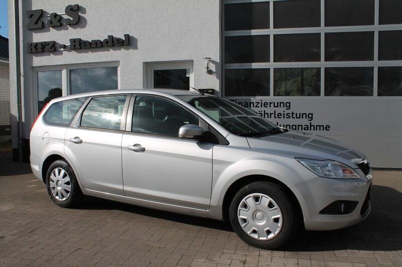 Gebraucht Ford Focus Viva 109 PS (80 kW) 2011 Silber Kombi