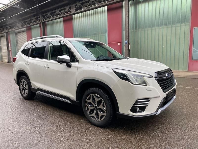 Gebraucht Subaru Forester Comfort 150 PS (110 kW) 2024 Weiß SUV