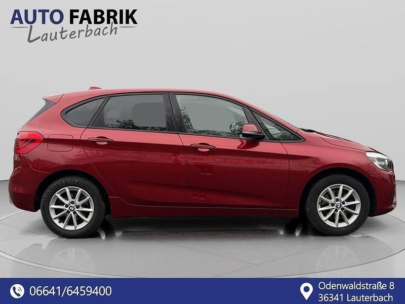Gebraucht BMW 218 Basis 136 PS (100 kW) 2015 Rot Van / Kleinbus