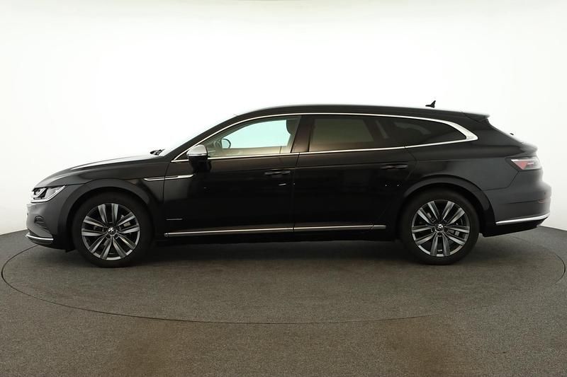 Gebraucht VW Arteon 150 PS (110 kW) 2023 Deep black perleffekt Kombi
