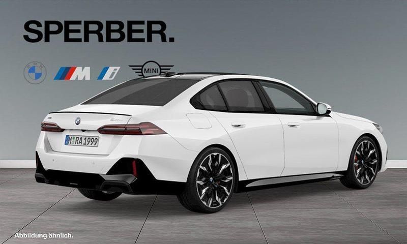 Neu BMW 540 Performance 303 PS (222 kW) 2026 Weiß Limousine