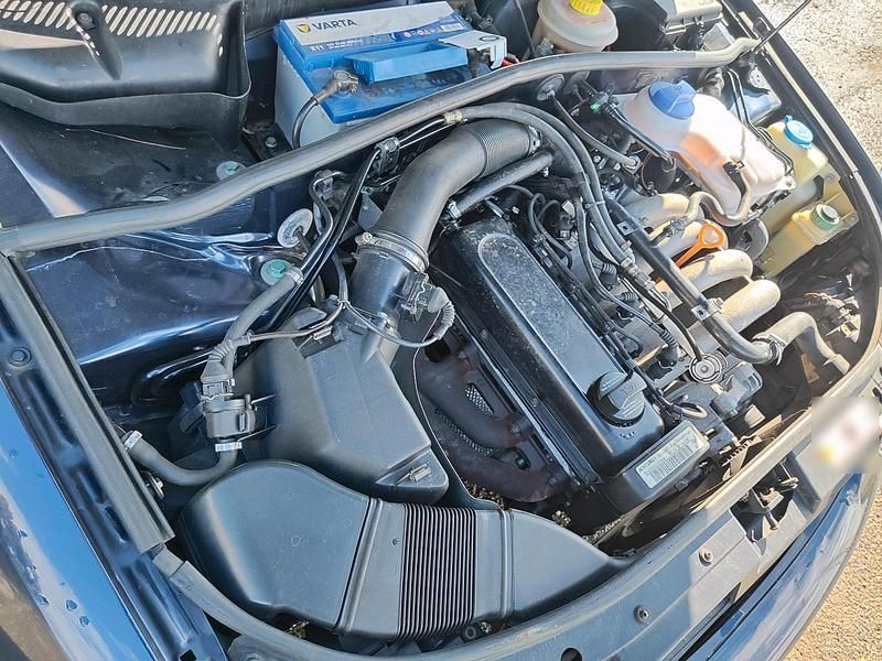 Second-hand Audi A4 100 CP (73 kW) 1996 Berlinǎ
