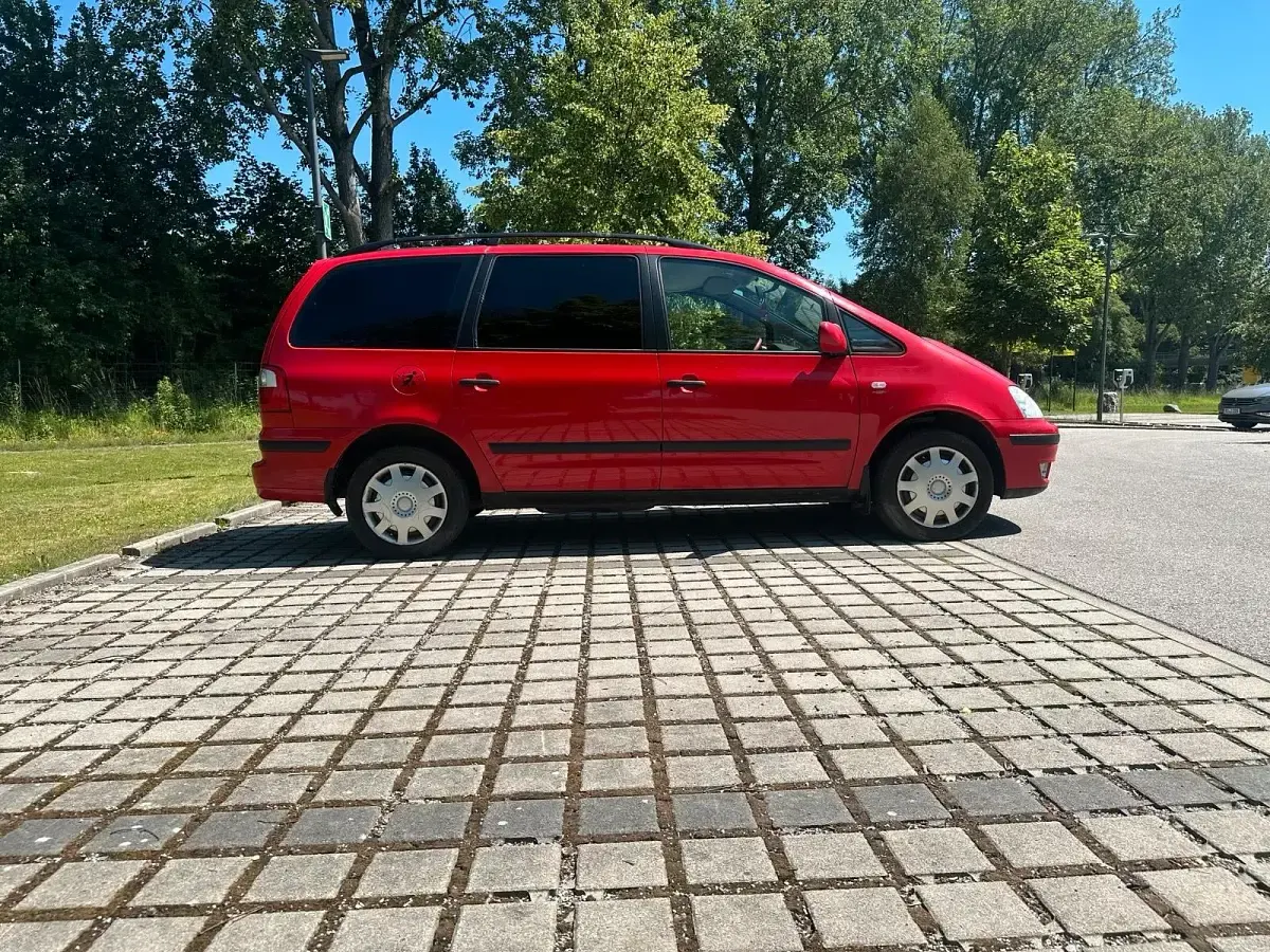 Gebraucht Ford Galaxy 90 PS (66 kW) 2004 Rot Van / Kleinbus