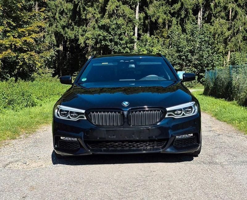 Schwarz Gebraucht 2017 BMW 540 M Performance Kombi | 36.800 € (Fairer Preis) - Bild 1/4