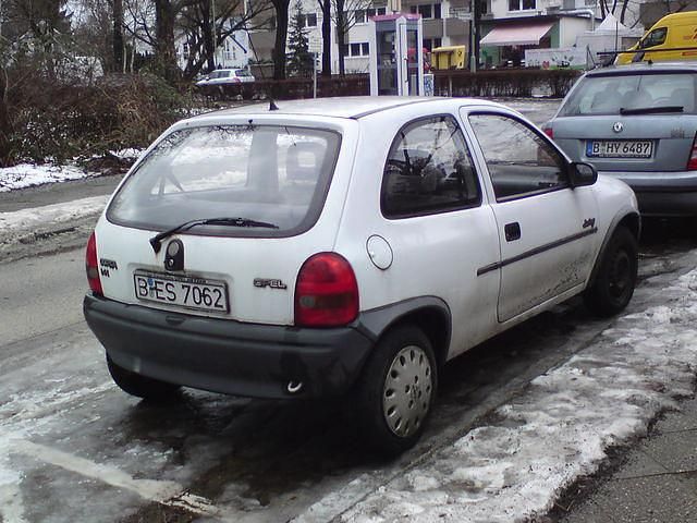 Gebraucht Opel Corsa 60 PS (44 kW) 1993 Weiß Limousine