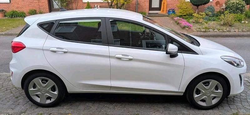 Second-hand Ford Fiesta 95 CP (69 kW) 2020 Alb Hatchback