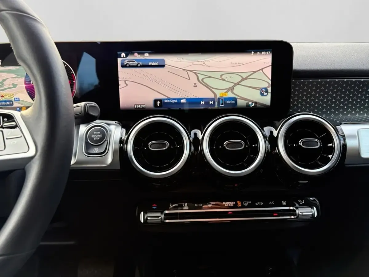 Second-hand Mercedes GLB200 Progressive 110 CP (80 kW) 2025 Alb SUV
