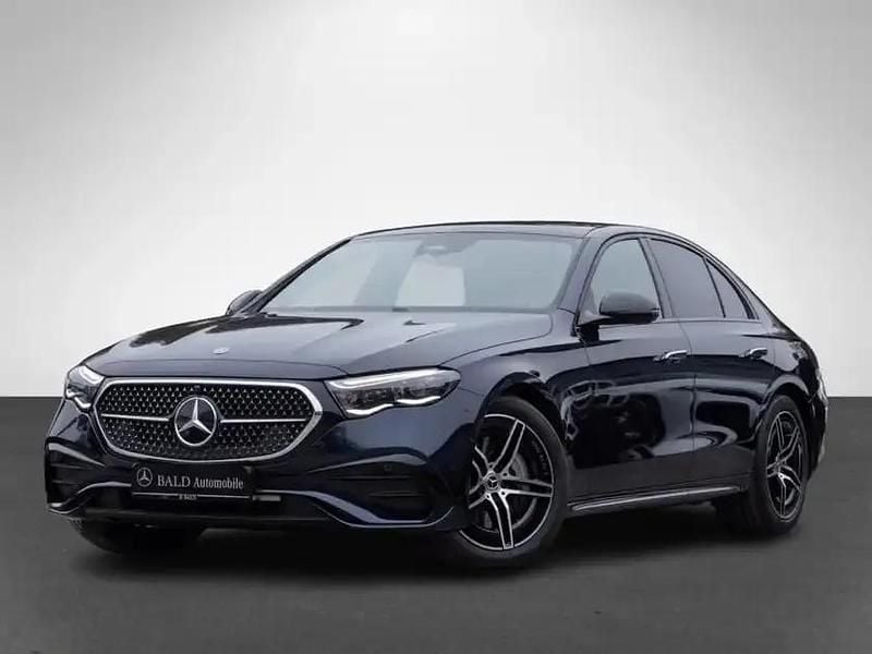 Gebraucht Mercedes E200 AMG 204 PS (150 kW) 2025 Blau metalliclack nautikblau Limousine