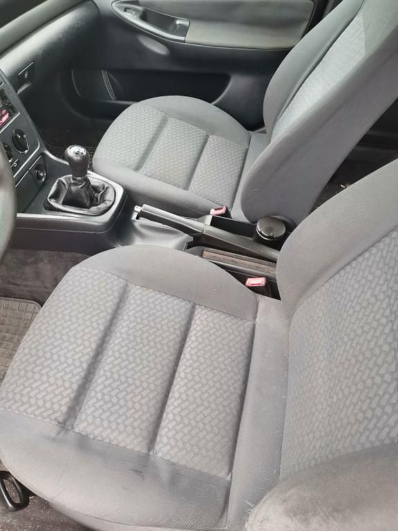 Gebraucht Audi A4 Performance 125 PS (91 kW) 1996 Grün Kombi