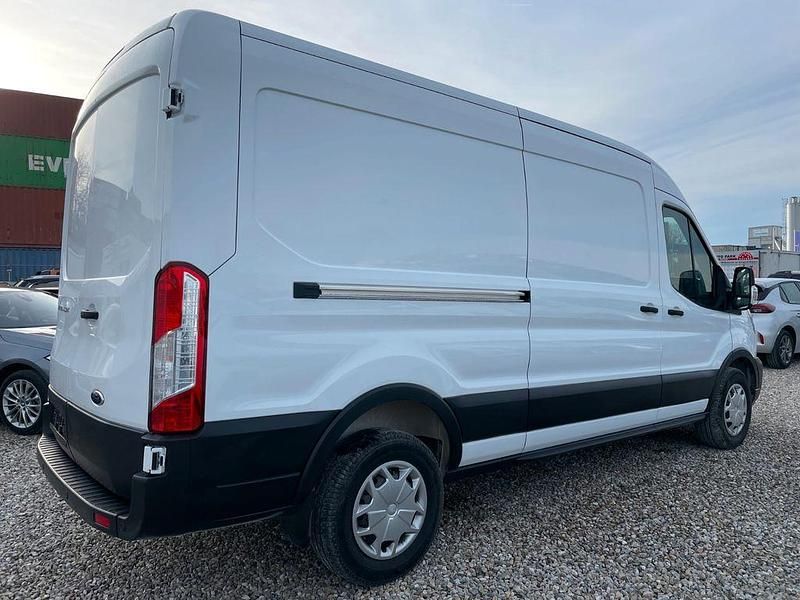 Usado Ford Transit 131 HP (96 kW) 2024 Branco Monovolume