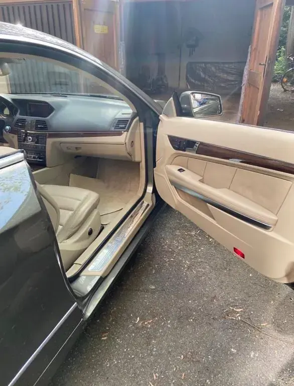 Second-hand Mercedes E350 294 CP (216 kW) 2010 Bej Coupe