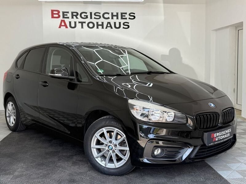 Schwarz Gebraucht 2018 BMW 218 Active Tourer Advantage Van / Kleinbus | 14.500 € (Fairer Preis) - Bild 1/4