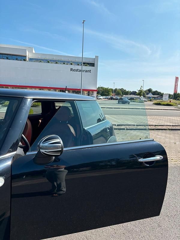 Gebraucht Mini Cooper 120 PS (88 kW) 2007 Schwarz Kleinwagen