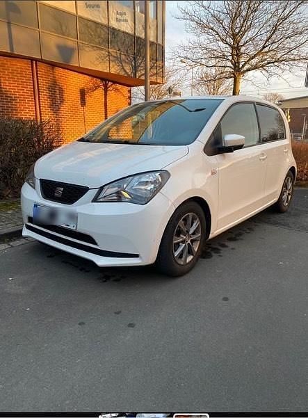 Weiß Gebraucht 2014 VW up! Kleinwagen | 6.400 € (Etwas zu teuer) - Bild 1/4