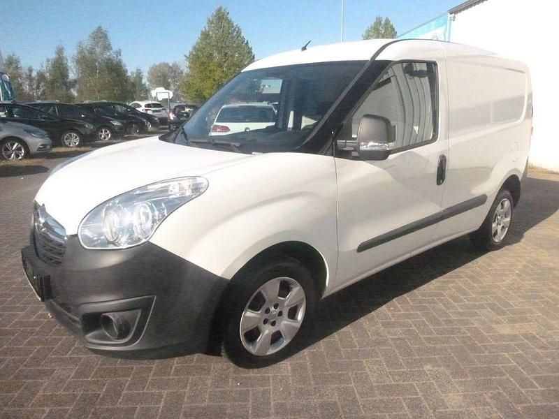Usata Opel Combo 95 CV (69 kW) 2017 Bianco Monovolume