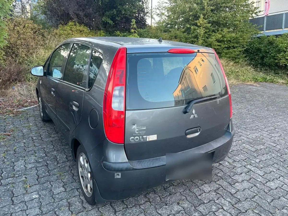 Gebraucht Mitsubishi Colt 95 PS (69 kW) 2005 Grau Kleinwagen