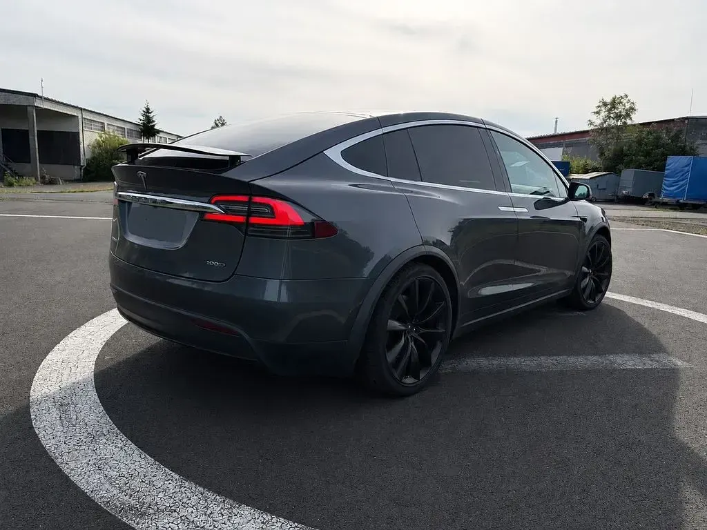 Gebraucht Tesla Model X 344 kW (469 PS) 2018 Grau SUV
