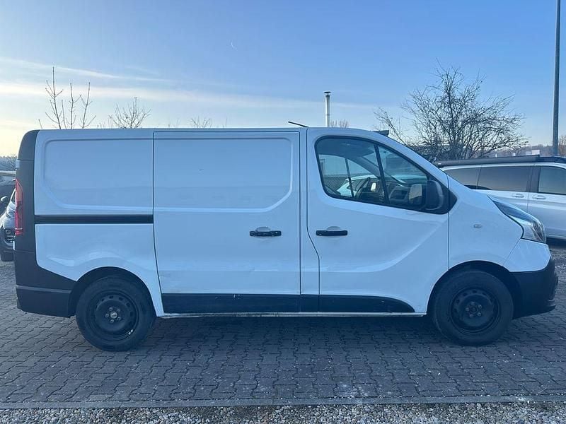 Gebraucht Renault Trafic Komfort 120 PS (88 kW) 2019 Weiß Van / Kleinbus