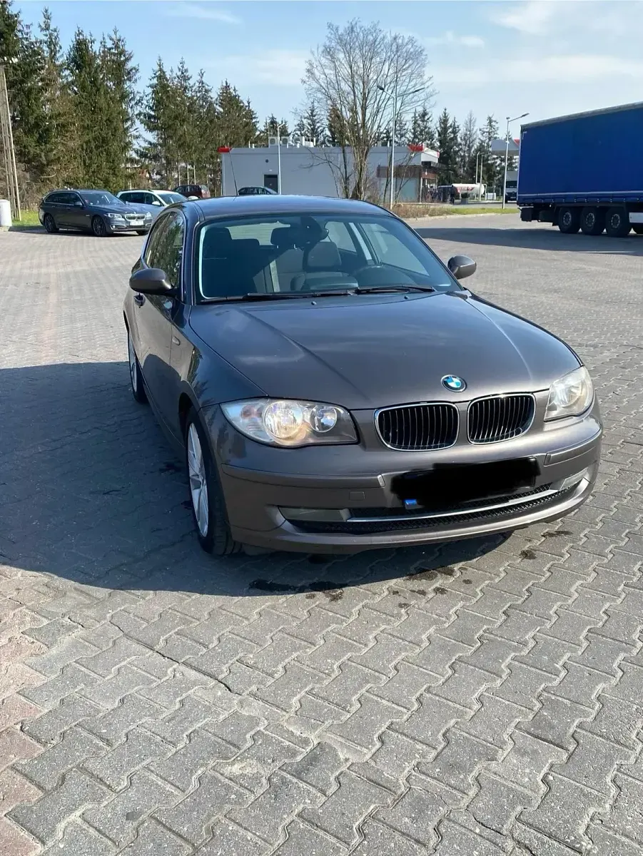 Gebraucht BMW 118 143 PS (105 kW) 2009 Braun Kleinwagen