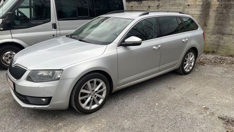 Silber Gebraucht 2013 Skoda Octavia Kombi | 7.500 € (Fairer Preis) - Bild 1/4