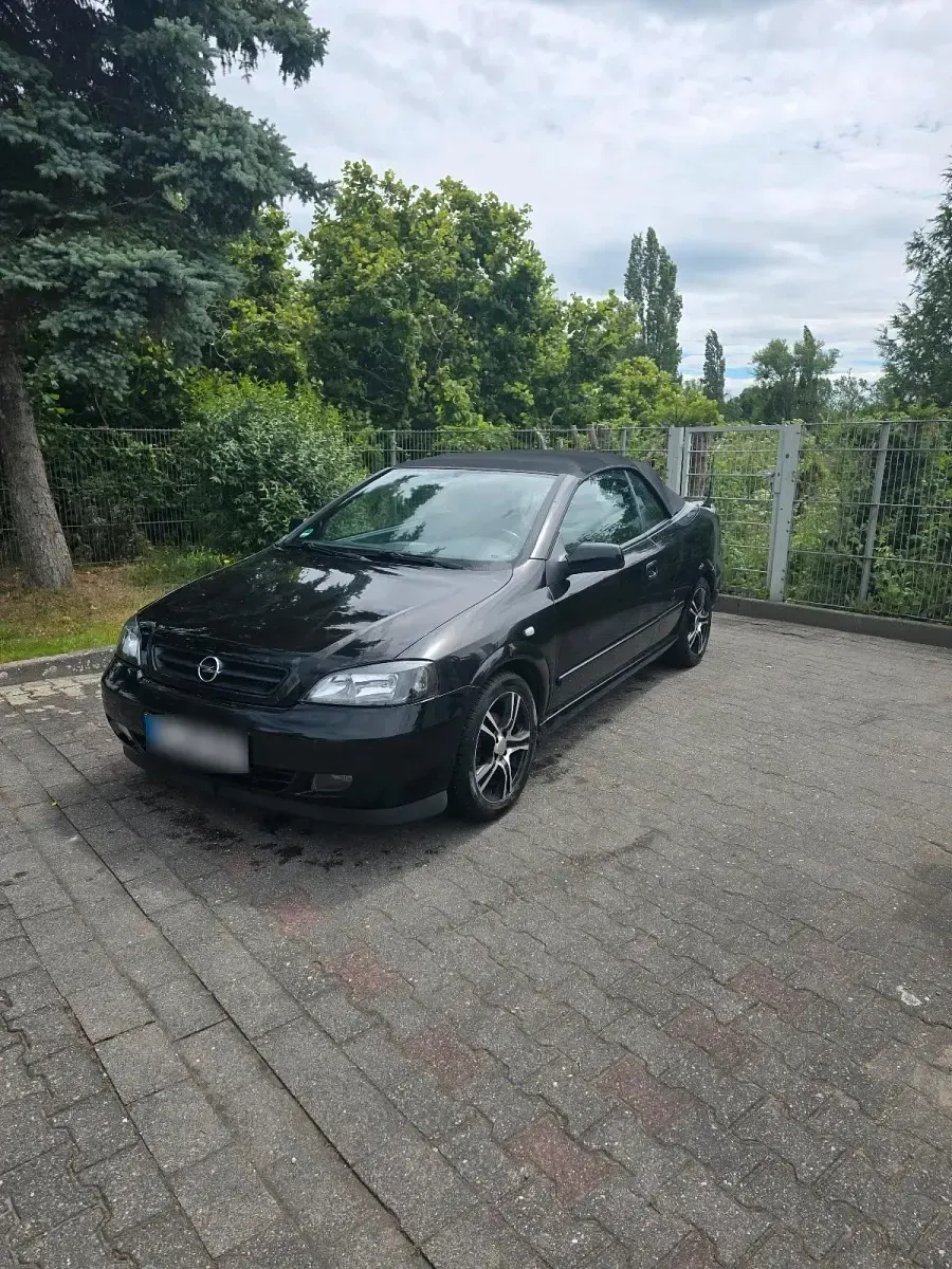 Gebraucht Opel Astra 103 PS (75 kW) 2001 Schwarz Cabrio