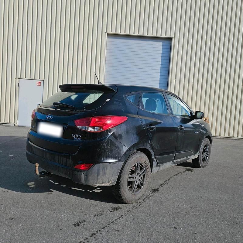 Gebraucht Hyundai ix35 136 PS (100 kW) 2015 Schwarz SUV