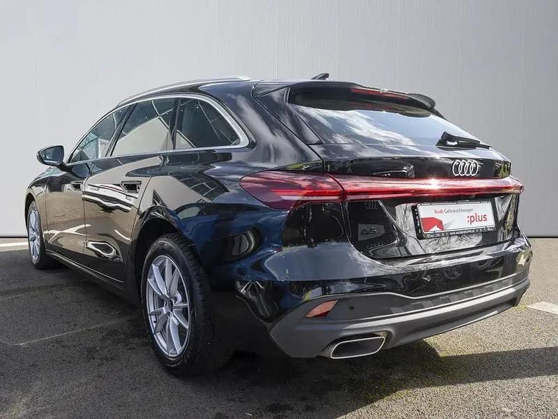 Gebraucht Audi A5 Ambiente 150 PS (110 kW) 2025 Schwarz Kombi