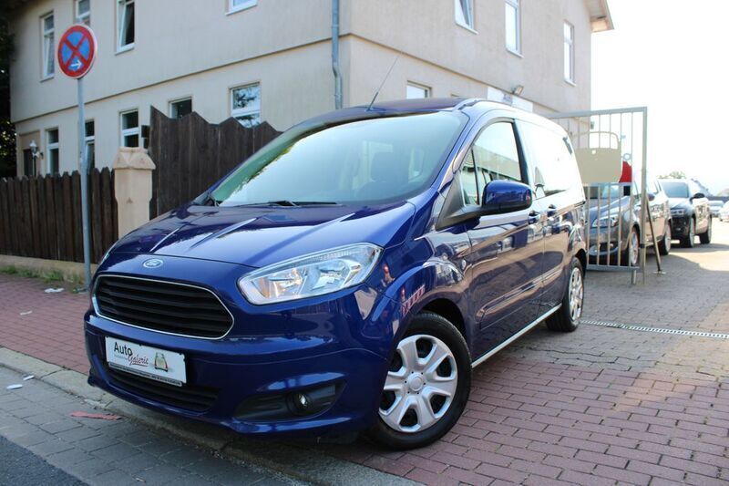 Gebraucht Ford Tourneo Courier Trend 101 PS (74 kW) 2016 Blau Van / Kleinbus