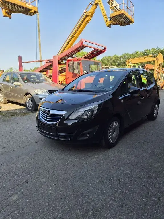 Gebraucht Opel Meriva Innovation 120 PS (88 kW) 2012 Grau Van / Kleinbus