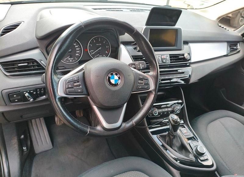 Gebraucht BMW 218 150 PS (110 kW) 2016 Schwarz Kombi