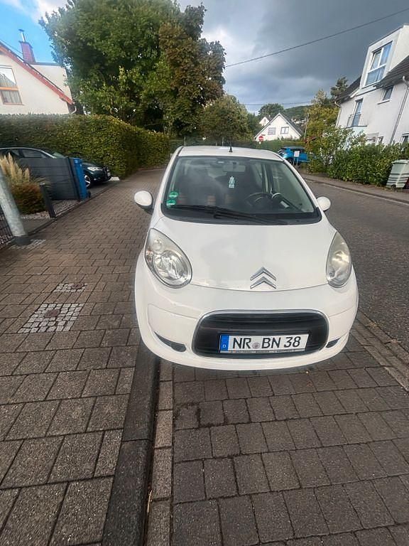 Gebraucht Citroën C1 68 PS (50 kW) 2010 Weiß Kleinwagen
