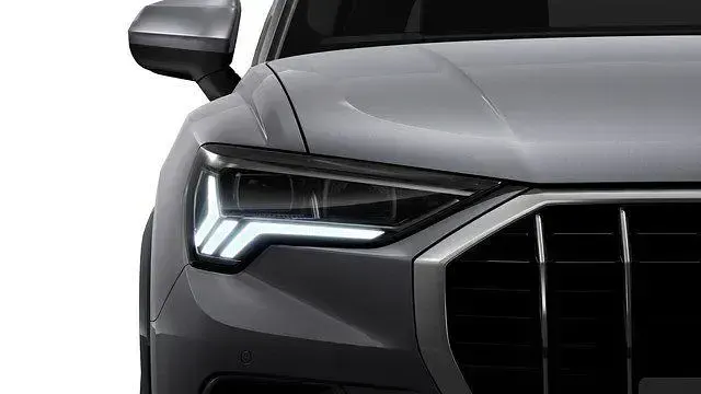 Gebraucht Audi Q3 Advanced Plus 150 PS (110 kW) 2024 Florettsilber (silber) SUV