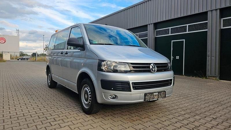 Gebraucht VW Transporter 140 PS (102 kW) 2010 Silber Van