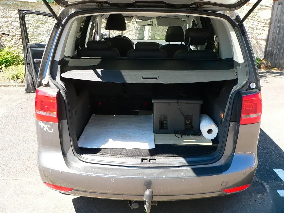 Gebraucht VW Touran 150 PS (110 kW) 2011 Grau Van / Kleinbus