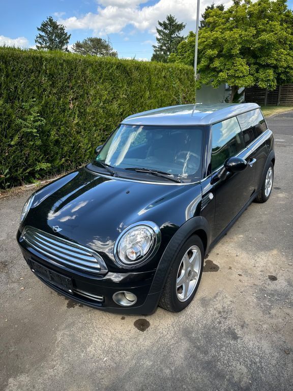 Schwarz Gebraucht 2010 Mini Cooper Clubman Kombi | 2.900 € (Guter Preis) - Bild 1/4