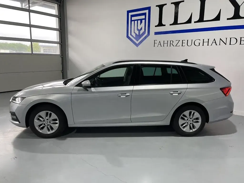 Gebraucht Skoda Octavia Ambition 150 PS (110 kW) 2023 Silber Limousine
