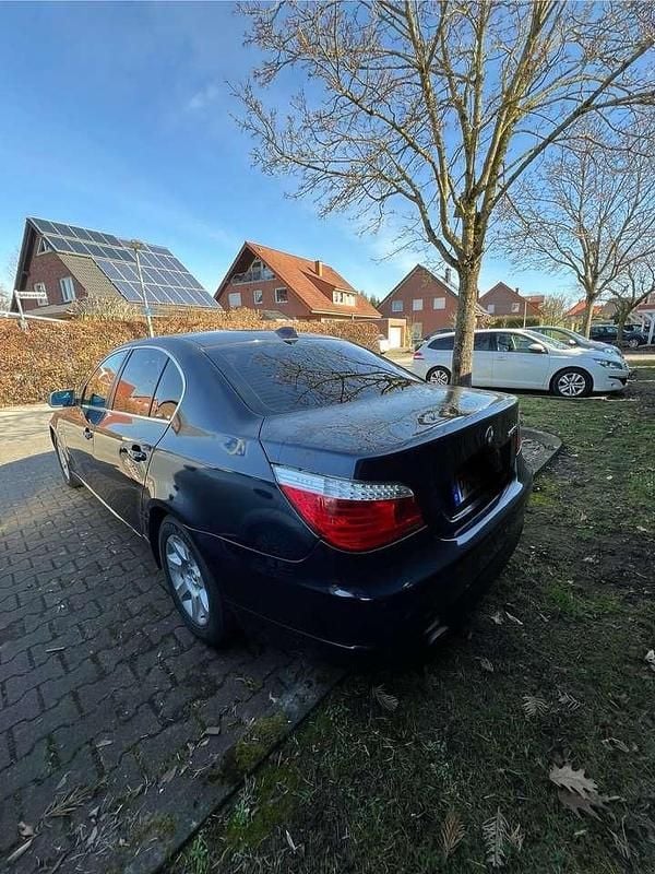 Gebraucht BMW 520 163 PS (119 kW) 2007 Limousine