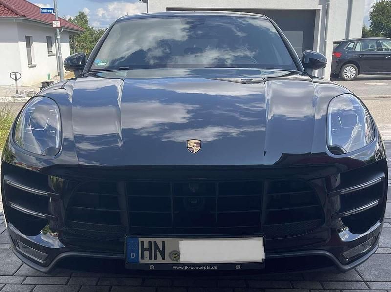 Gebraucht Porsche Macan Turbo 441 PS (324 kW) 2017 Schwarz SUV