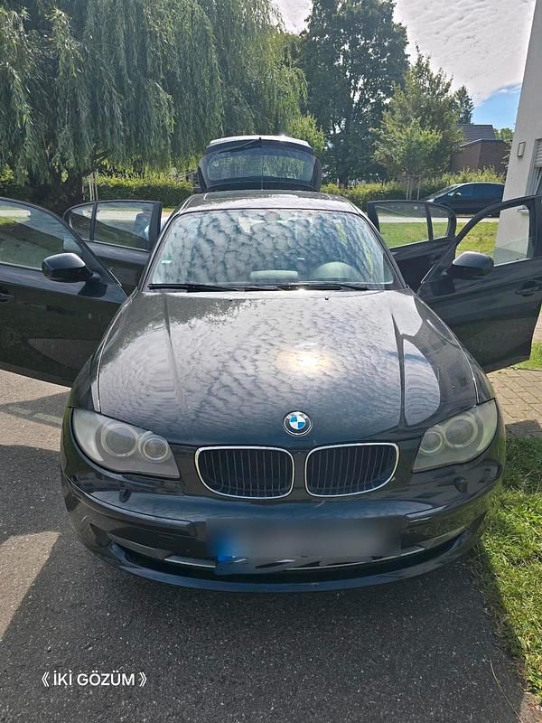 Schwarz Gebraucht 2011 BMW 116 Kleinwagen | 4.000 € (Fairer Preis) - Bild 1/4