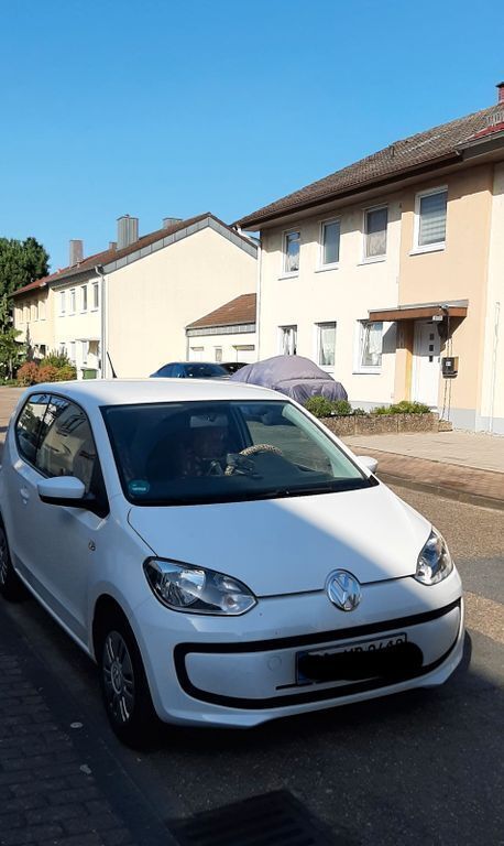 Weiß Gebraucht 2015 VW up! move up! Kleinwagen | 5.400 € (Fairer Preis) - Bild 1/4