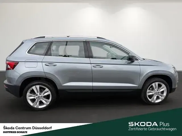 Gebraucht Skoda Karoq Style 150 PS (110 kW) 2022 Grau SUV