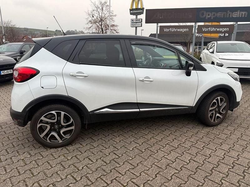 Używany Renault Captur Crossborder 118 KM (86 kW) 2016 Biały SUV