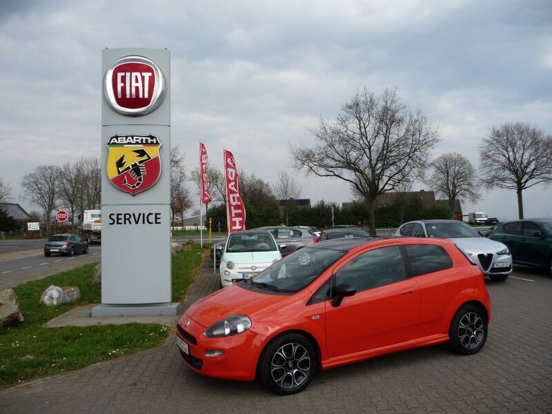 Orange Gebraucht 2015 Fiat Punto S Kleinwagen | 6.990 € (Etwas zu teuer) - Bild 1/4