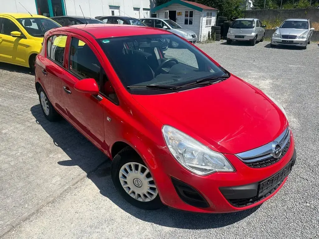 Gebraucht Opel Corsa Selection 87 PS (63 kW) 2013 Rot Kleinwagen