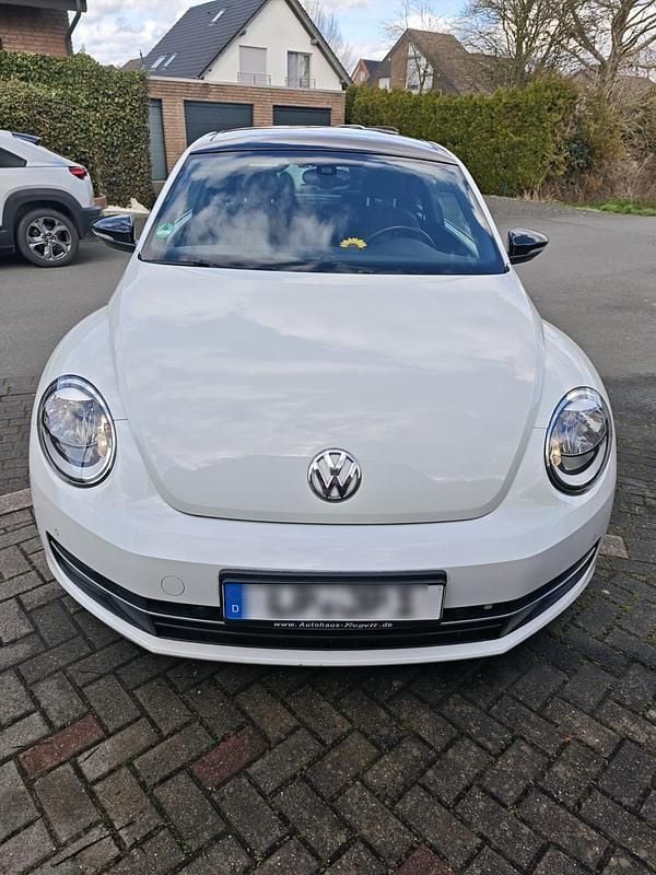 Gebraucht VW Beetle CLUB 105 PS (77 kW) 2016 Weiß Kleinwagen