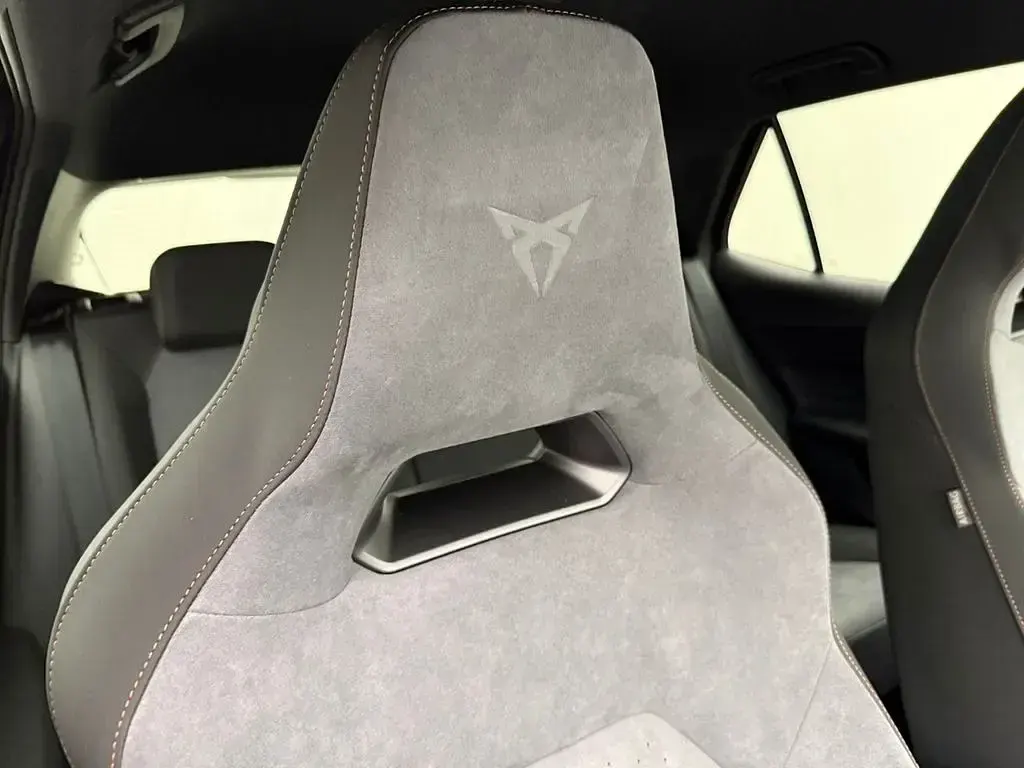 Second-hand Cupra Born 169 kW (231 CP) 2026 Negru Hatchback